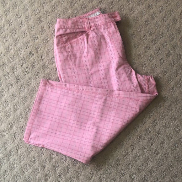 Like new stretch Tommy Bahama jacket and capris. - Picture 2 of 5